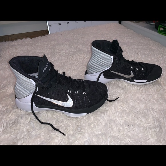 WMNS NIKE PRIME HYPE DF 2016 - Picture 4 of 6